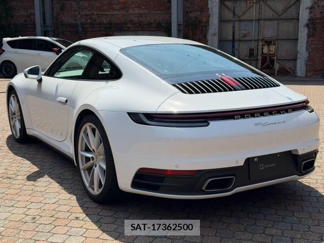 Porsche 911 2021-08 8546067-1
