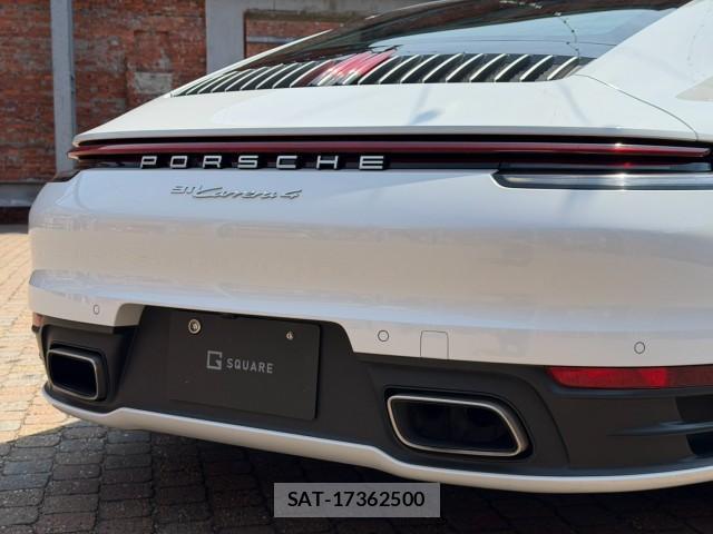 Porsche 911 2021-08 8546067-7