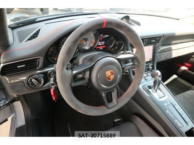 Porsche 911 2019-01 8548716-10
