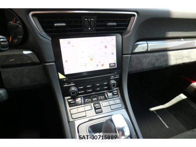 Porsche 911 2019-01 8548716-14