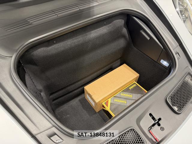 Porsche 911 2026 8548718-7