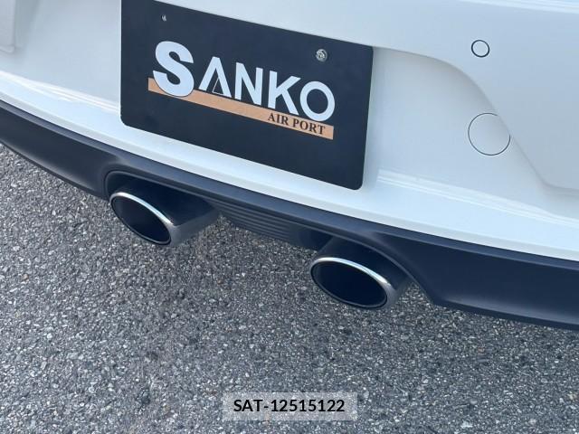 Porsche 911 2017-06 8549870-1