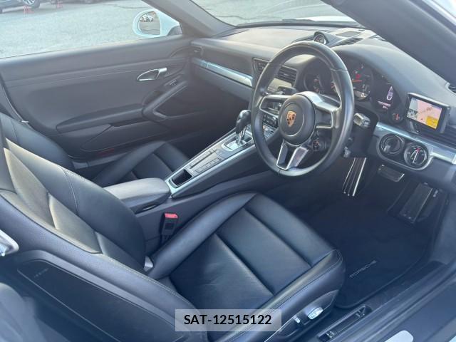 Porsche 911 2017-06 8549870-11