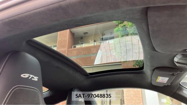 Porsche 911 2025-06 8550426-15