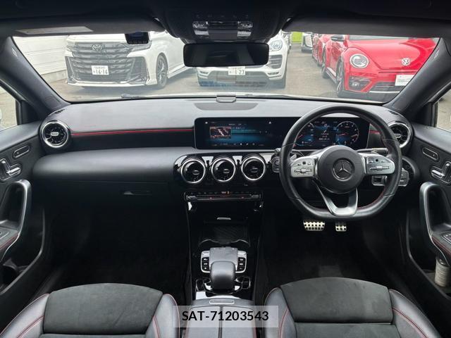 Mercedes Benz A-CLASS 2018-12 8545933-2