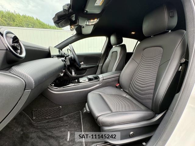 Mercedes Benz A-CLASS 2018-12 8546037-6