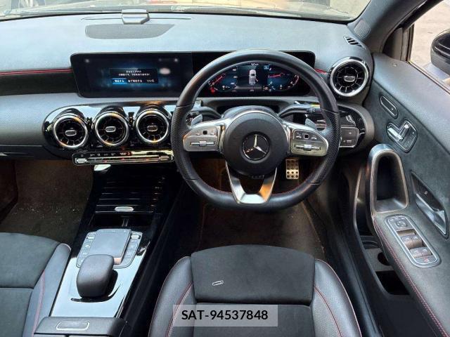 Mercedes Benz A-CLASS 2021-07 8547911-2