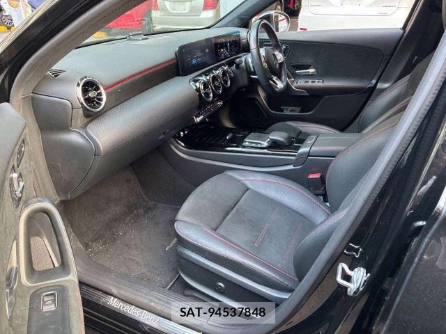 Mercedes Benz A-CLASS 2021-07 8547911-4