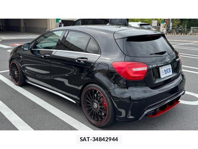 Mercedes Benz A-CLASS 2015-11 8548939-16
