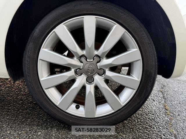 Audi A1 2014-02 8547960-8