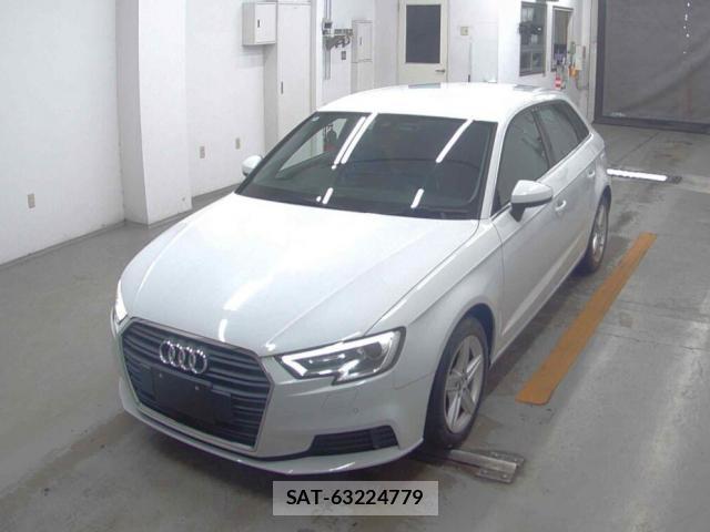 Audi A3 2018-09 8551574-0