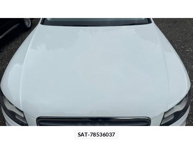 Audi A4 2009-10 8548888-12
