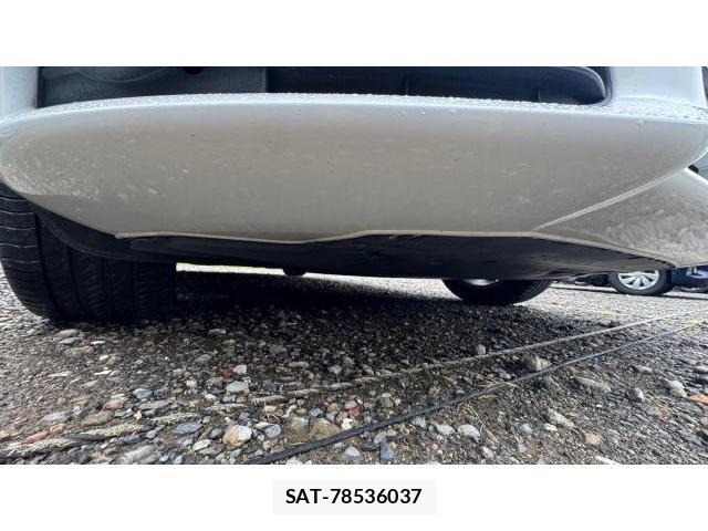 Audi A4 2009-10 8548888-17