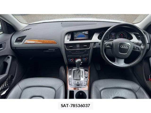 Audi A4 2009-10 8548888-4
