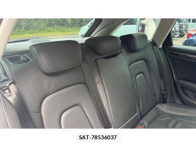 Audi A4 2009-10 8548888-6