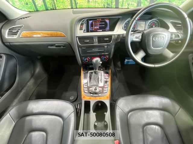 Audi A4 2012-05 8549956-1