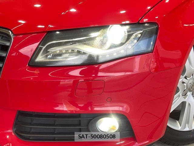 Audi A4 2012-05 8549956-11