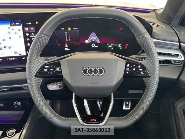 Audi A5 2025-09 8548691-11