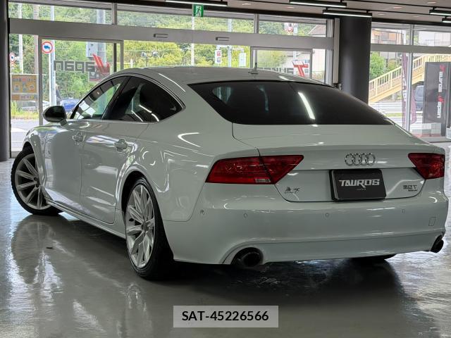 Audi A7 2014-03 8546719-14