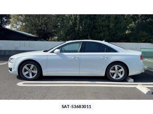 Audi A8 2014 8548766-2