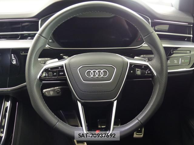Audi A8 2022-11 8549767-11