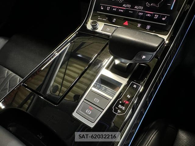 Audi A8 2019-05 8551369-16