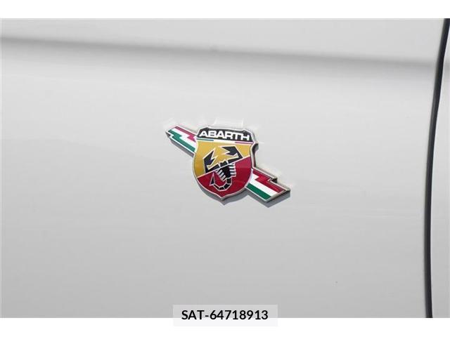 Abarth 500 2014-02 8549317-17