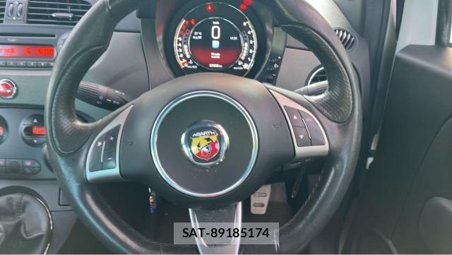 Abarth 595 2016-05 8550438-16