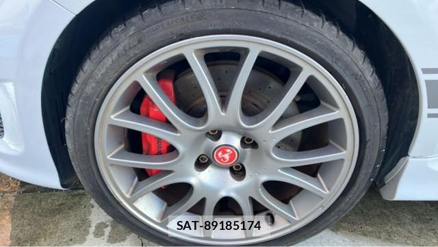 Abarth 595 2016-05 8550438-8