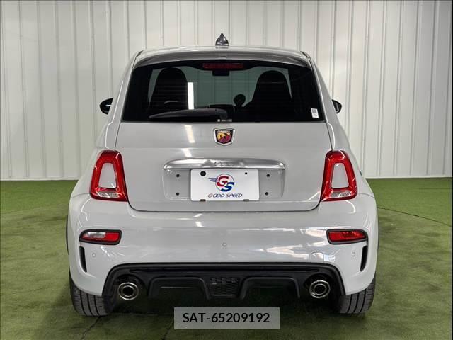 Abarth 595 2017-06 8552725-13