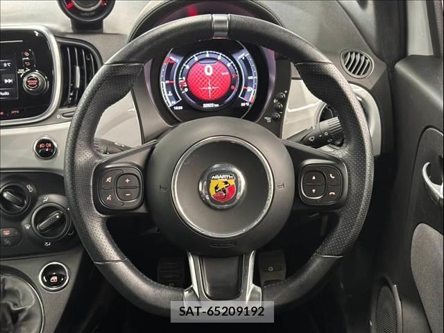 Abarth 595 2017-06 8552725-4