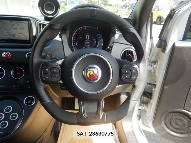Abarth 695 2023-09 8547947-11