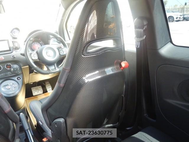 Abarth 695 2023-09 8547947-17