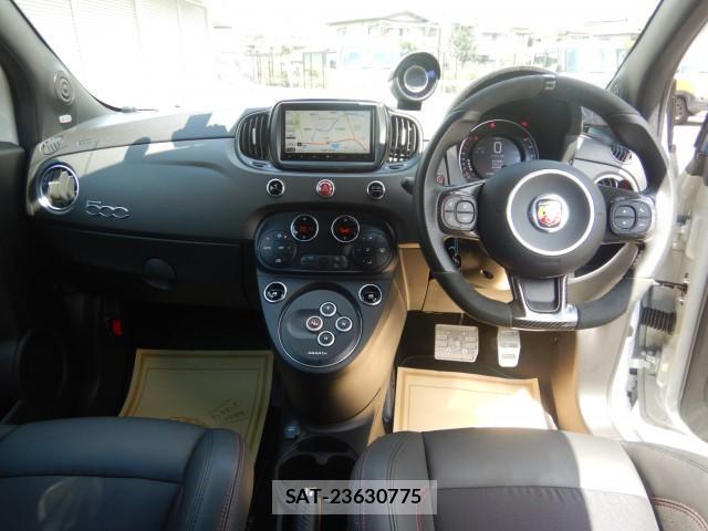 Abarth 695 2023-09 8547947-2