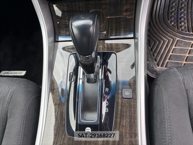 Honda ACCORD HYBRID 2014-01 8545940-17