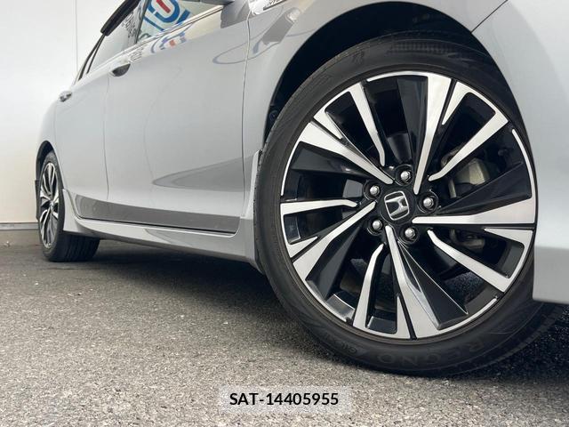 Honda ACCORD HYBRID 2017-07 8549821-13