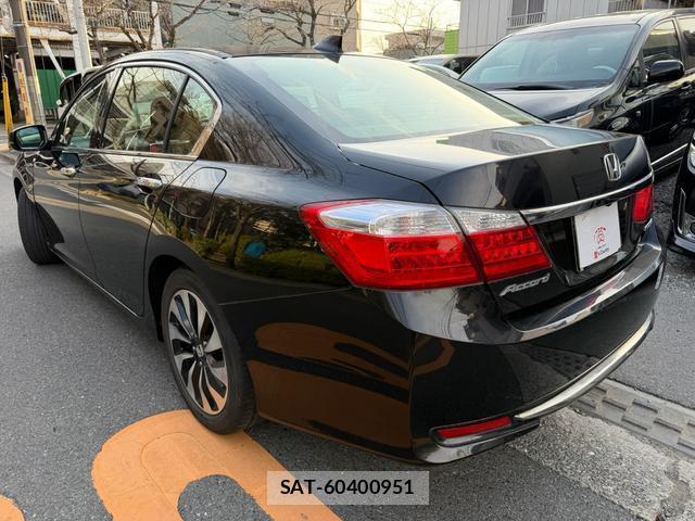 Honda ACCORD HYBRID 2013-06 8551874-1