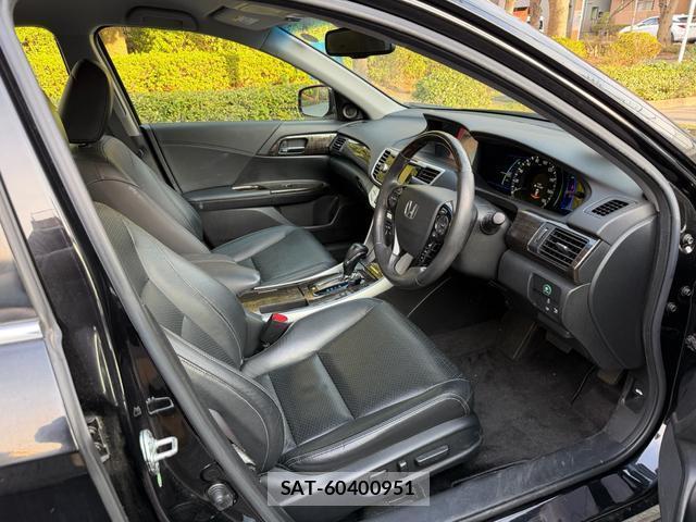 Honda ACCORD HYBRID 2013-06 8551874-2
