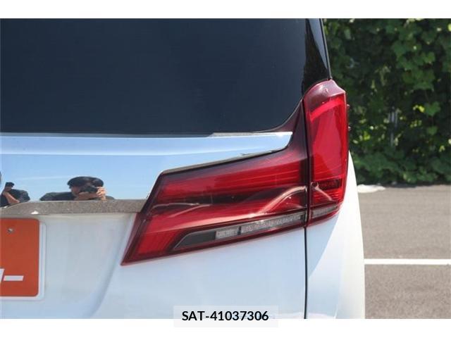 Toyota ALPHARD HYBRID 2022-02 8550756-17