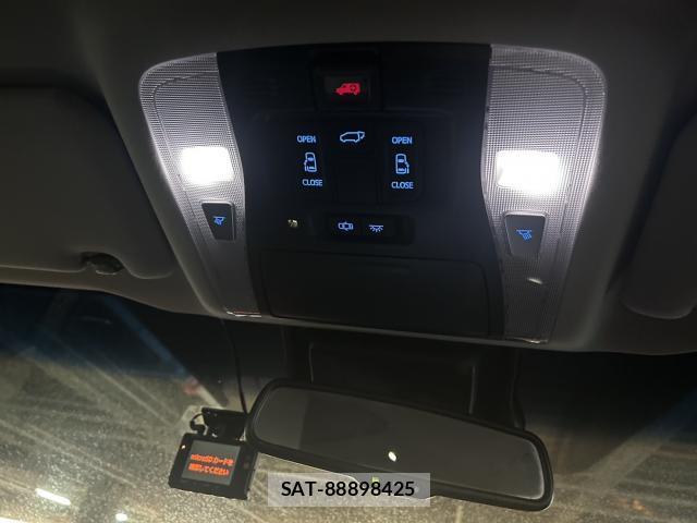 Toyota ALPHARD HYBRID 2018-07 8551582-14