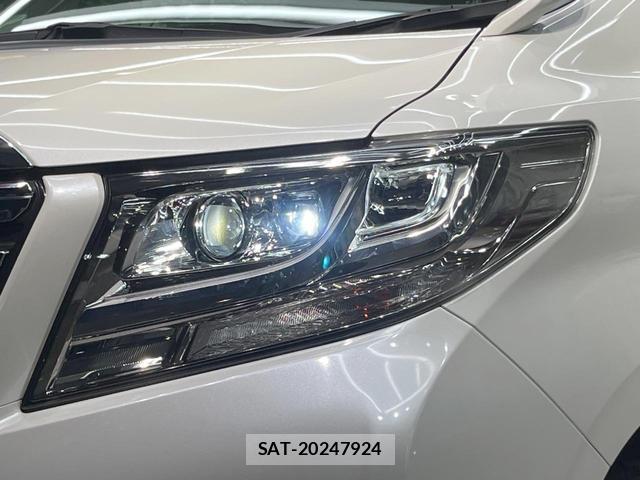 Toyota ALPHARD HYBRID 2017-02 8551688-12