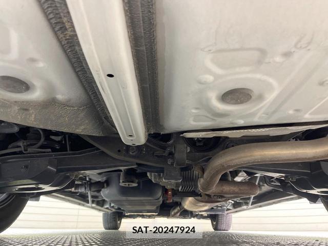 Toyota ALPHARD HYBRID 2017-02 8551688-18