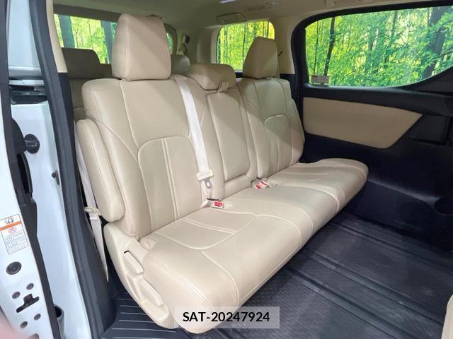 Toyota ALPHARD HYBRID 2017-02 8551688-8