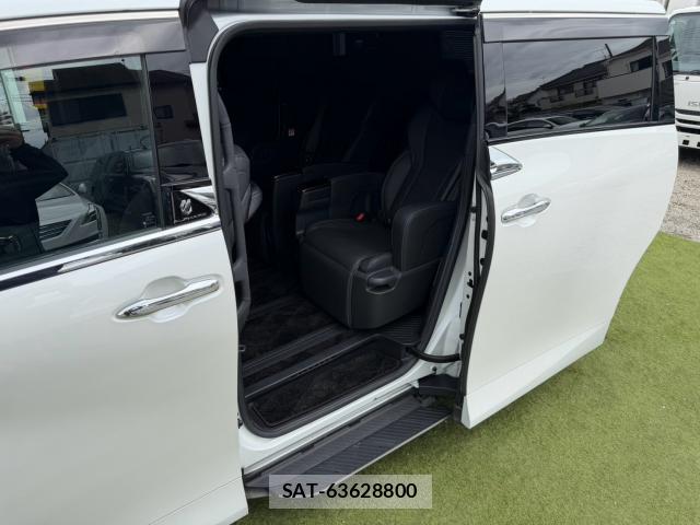 Toyota ALPHARD HYBRID 2023-12 8551926-15