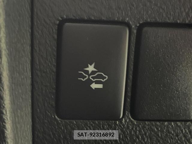 Toyota ALPHARD 2015-09 8545484-6