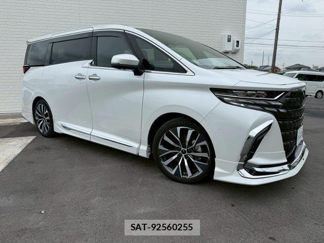 Toyota ALPHARD 2023-10 8545824-10