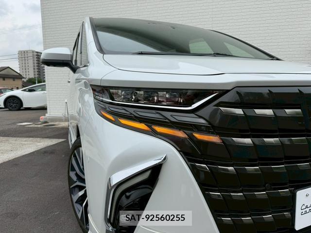 Toyota ALPHARD 2023-10 8545824-18