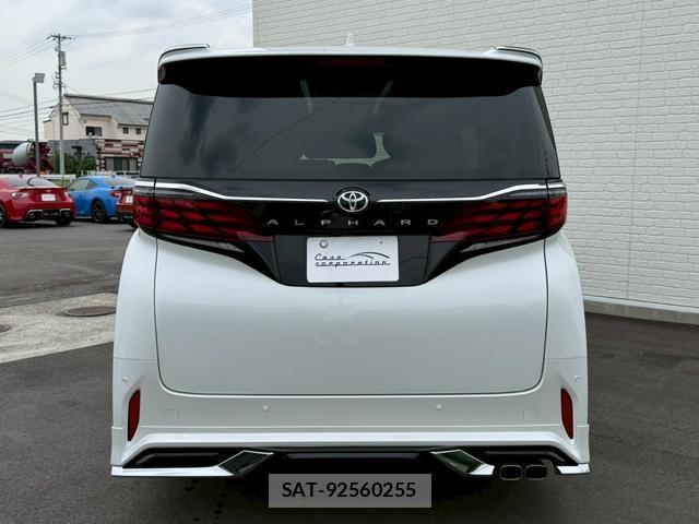 Toyota ALPHARD 2023-10 8545824-9
