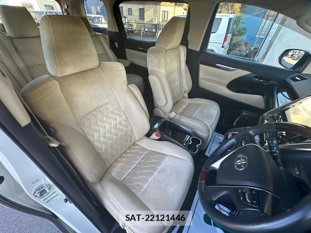 Toyota ALPHARD 2015-08 8546181-11