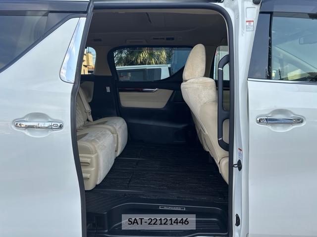 Toyota ALPHARD 2015-08 8546181-13